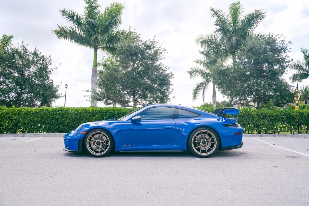 2026 Porsche - Image 4 of 31
