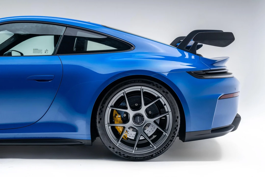 2026 Porsche 992 GT3 - Image 26 of 31