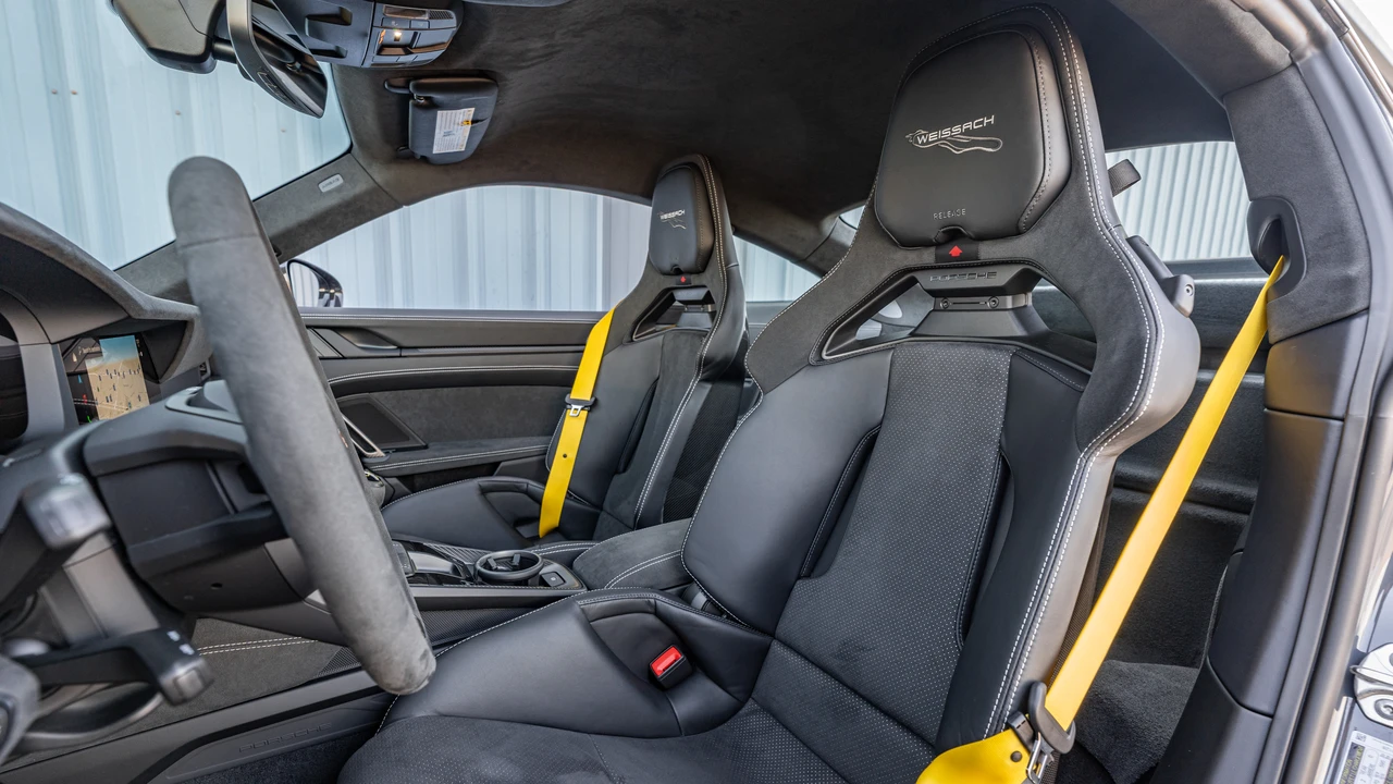 2026 Porsche 992 GT3 - Image 6 of 7