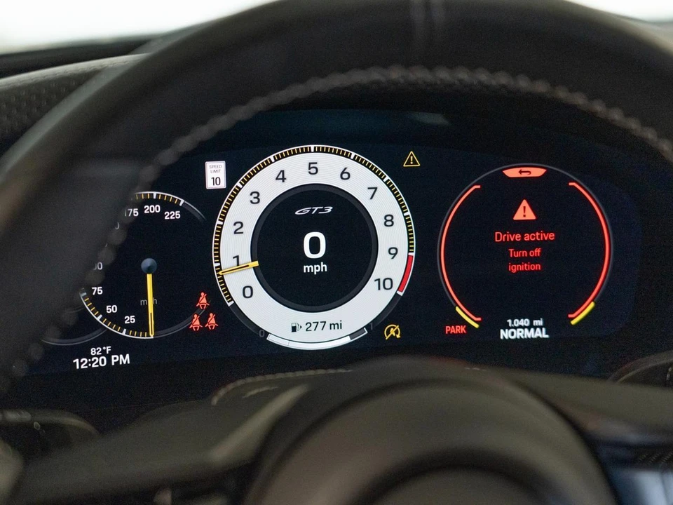 2026 Porsche 911 - Image 20 of 27