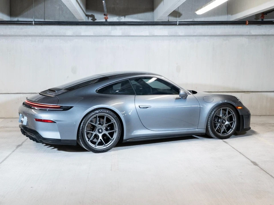 2026 Porsche 911 - Image 10 of 27