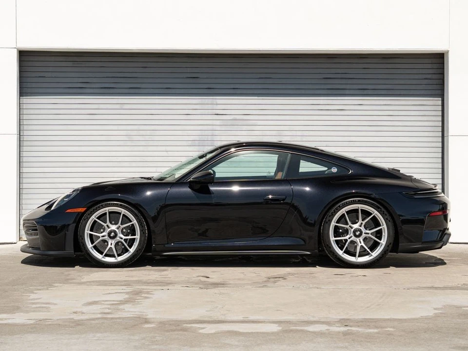 2026 Porsche 992 GT3 Touring - Image 2 of 31