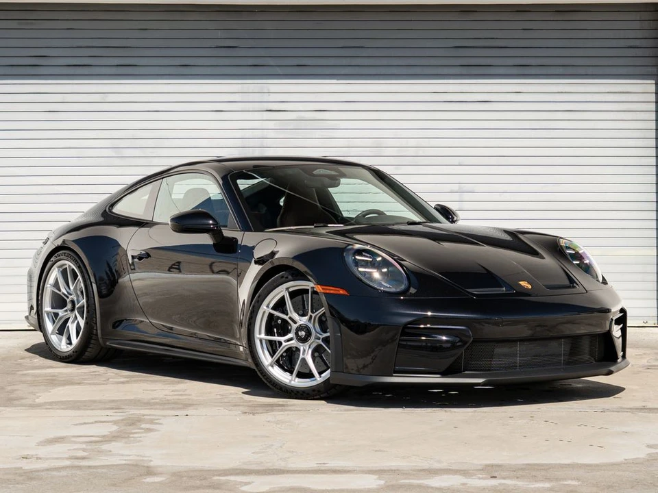 2026 Porsche 992 GT3 Touring - Image 29 of 31