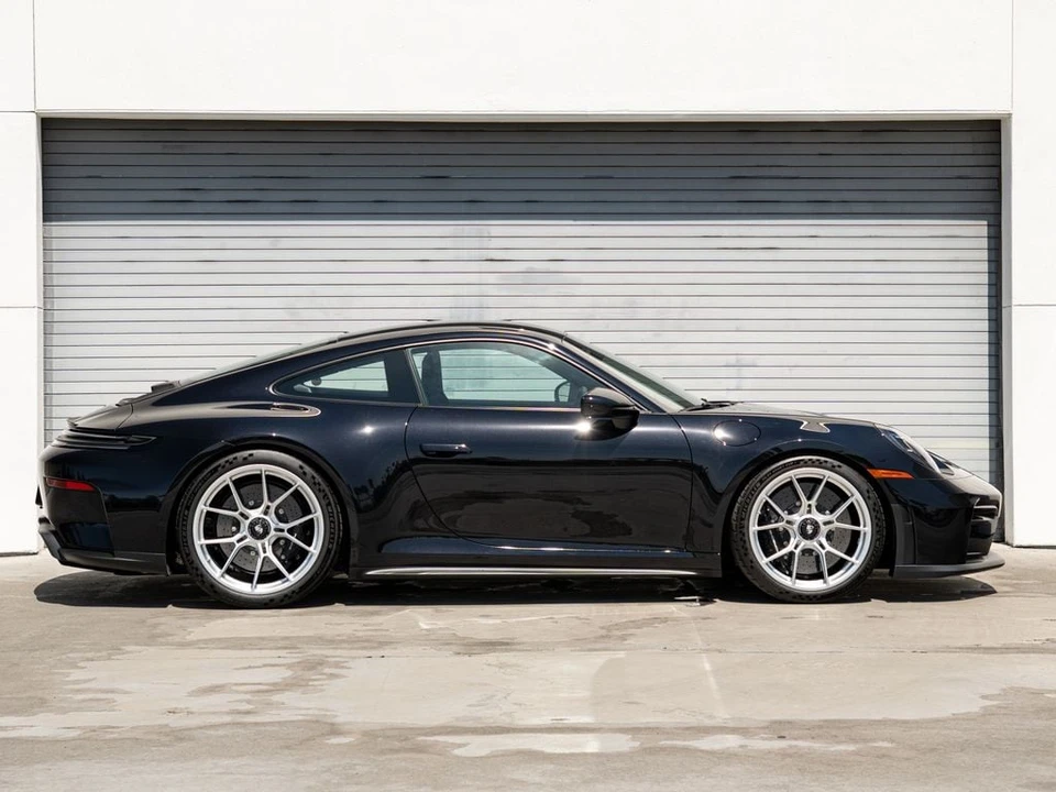 2026 Porsche 992 GT3 Touring - Image 28 of 31