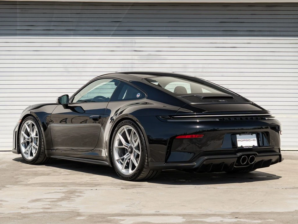 2026 Porsche 992 GT3 Touring - Image 3 of 31