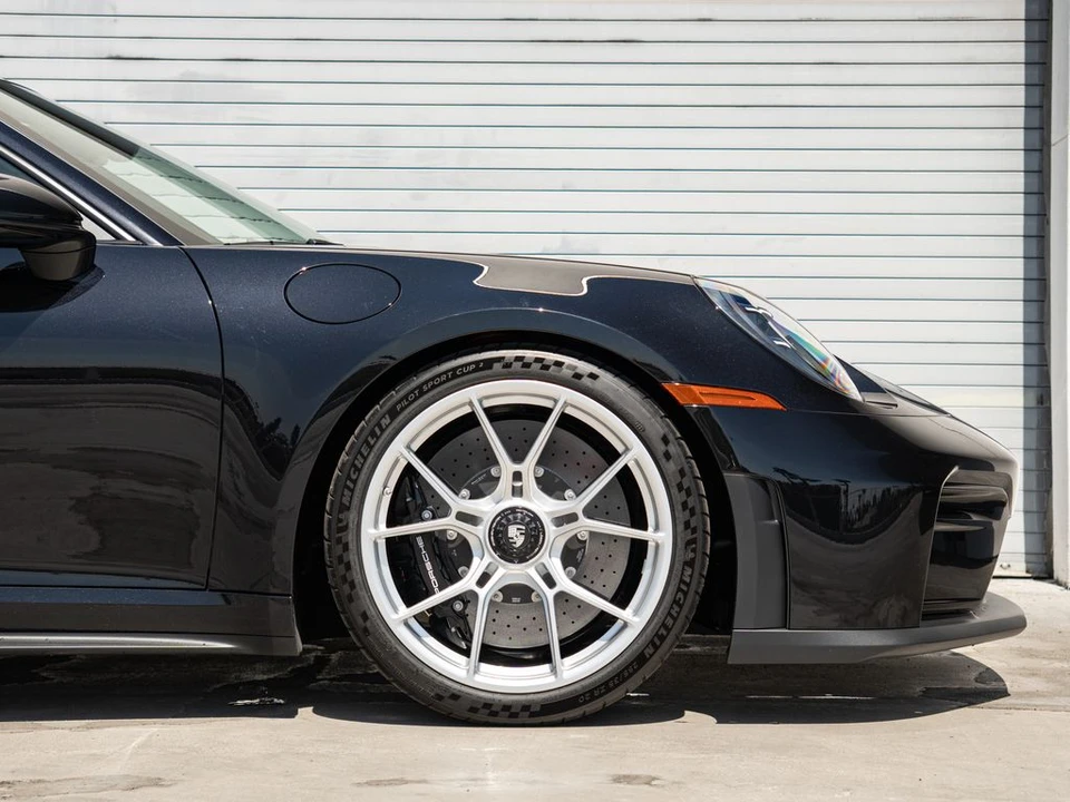 2026 Porsche 992 GT3 Touring - Image 27 of 31