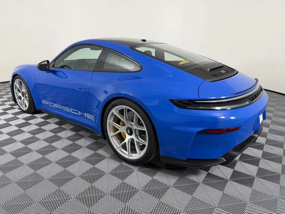 2026 Porsche 992 GT3 Touring - Image 24 of 31