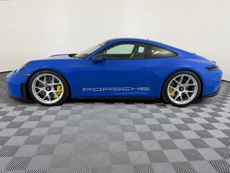 2026 Porsche 992 GT3 Touring - Image 15 of 31