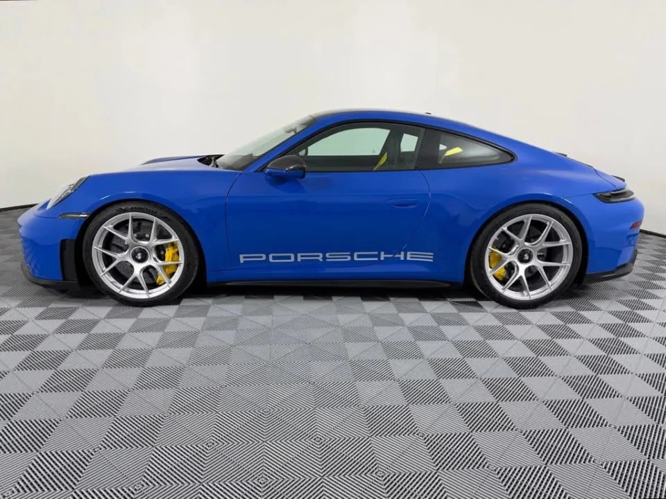 2026 Porsche 992 GT3 Touring - Image 11 of 31