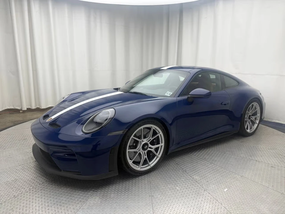2026 Porsche 992 GT3 Touring - Image 4 of 31