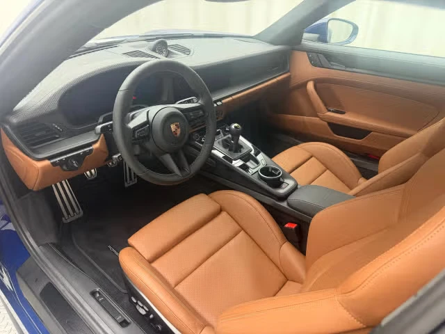 2026 Porsche 992 GT3 Touring - Image 26 of 31