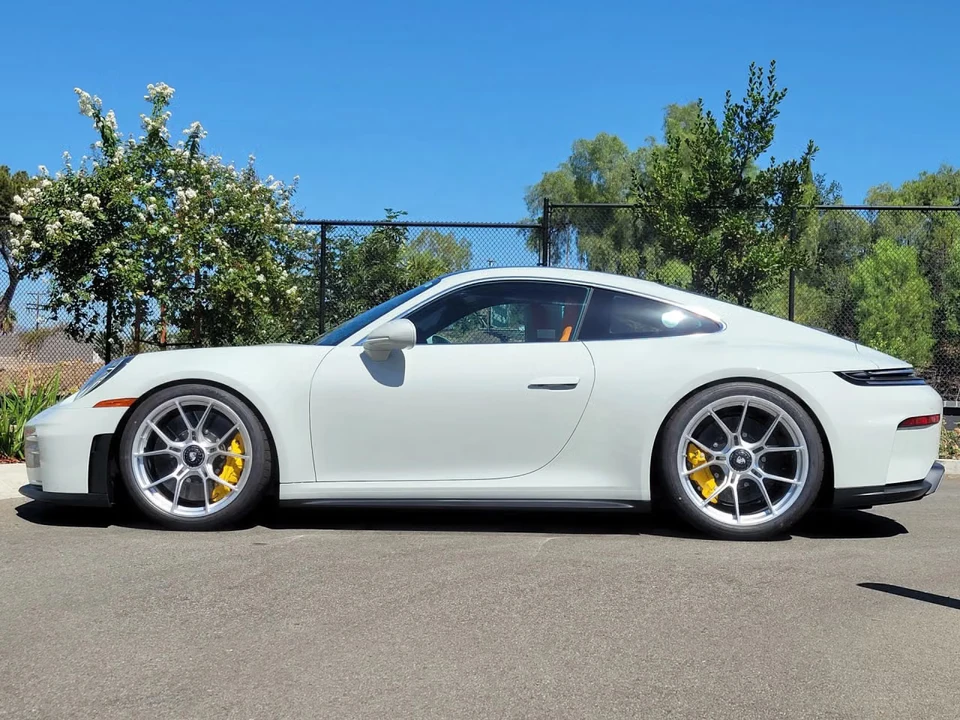 2026 Porsche 992 GT3 Touring - Image 20 of 31