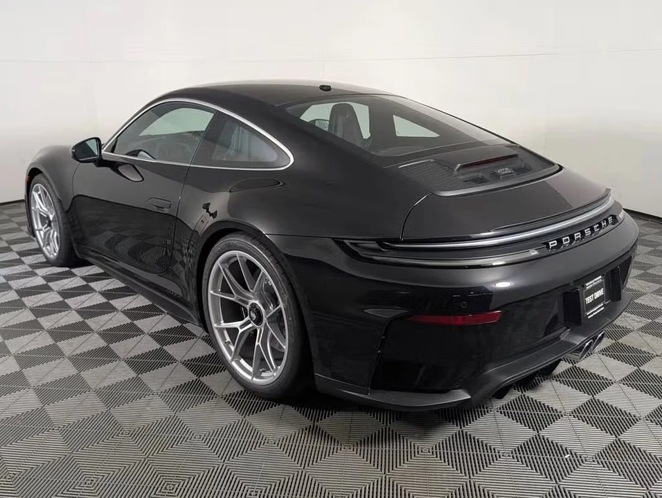 2026 Porsche 992 GT3 Touring - Image 20 of 31