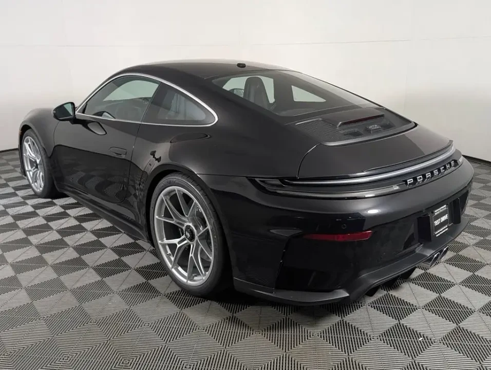 2026 Porsche 992 GT3 Touring - Image 23 of 31