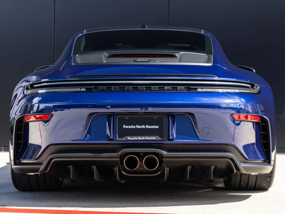 2026 Porsche 911 - Image 12 of 31