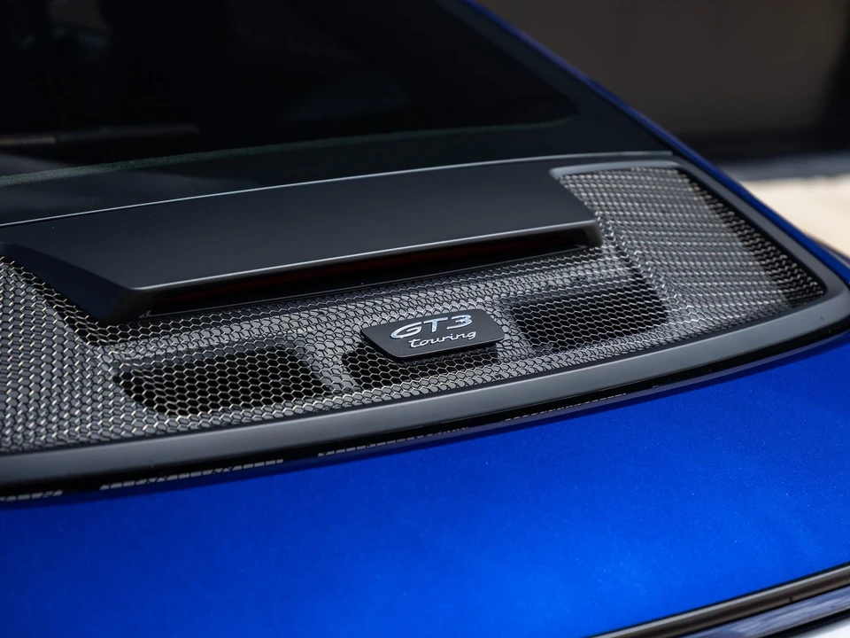 2026 Porsche 911 - Image 17 of 31