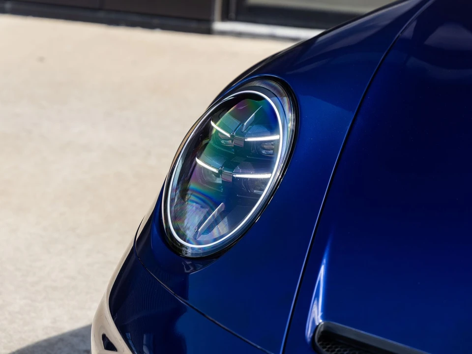 2026 Porsche 911 - Image 23 of 31