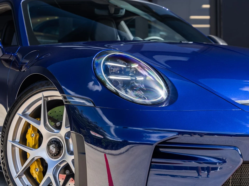 2026 Porsche 911 - Image 27 of 31
