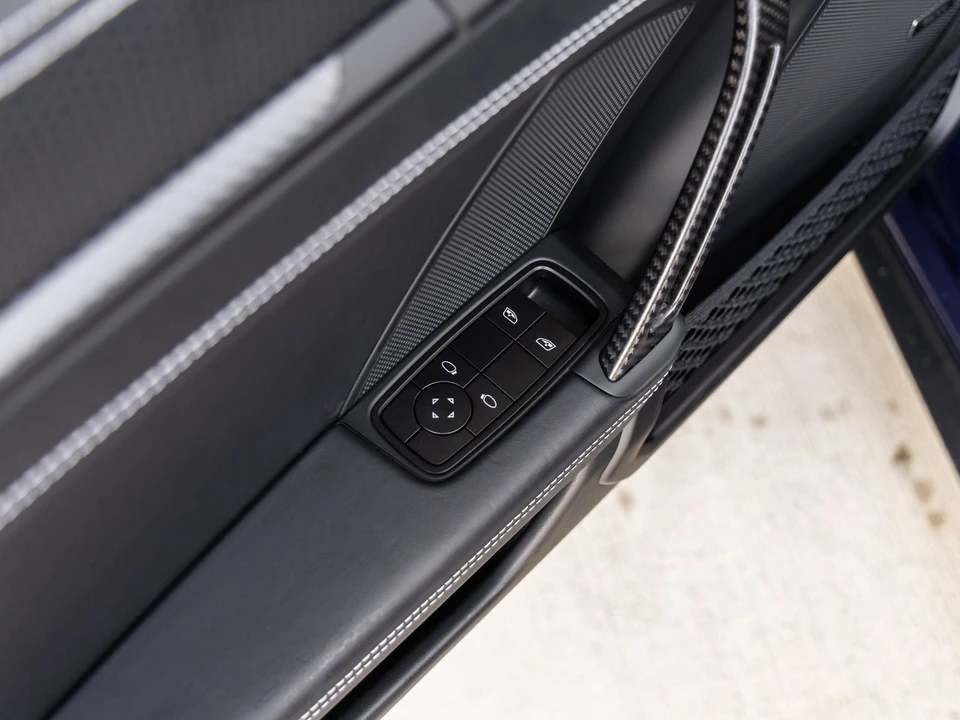 2026 Porsche 911 - Image 30 of 31