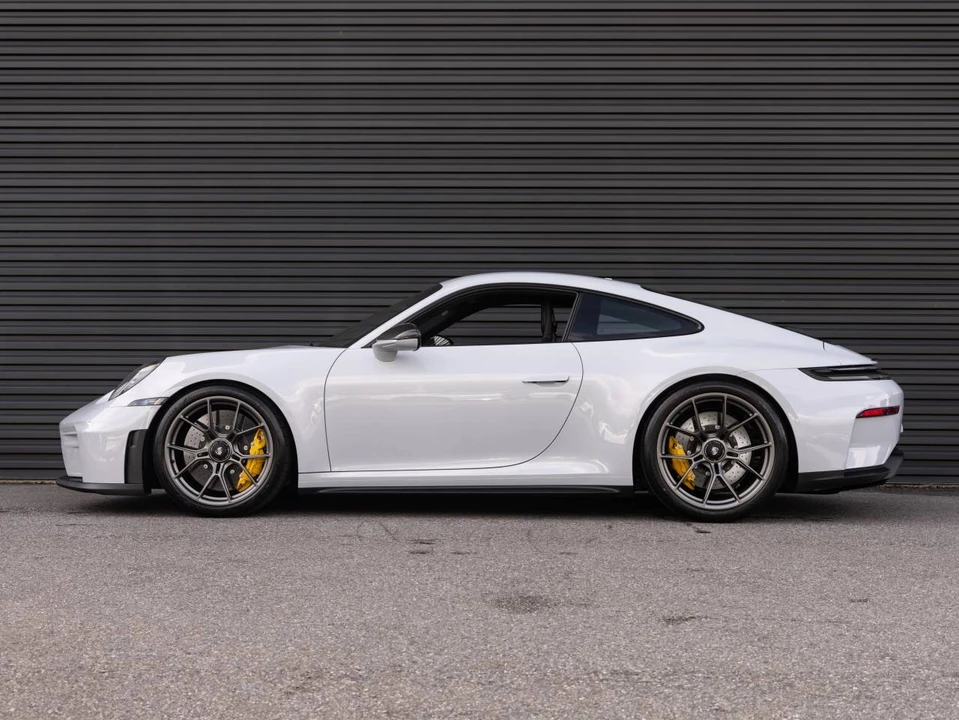2026 Porsche 992 GT3 Touring - Image 2 of 5