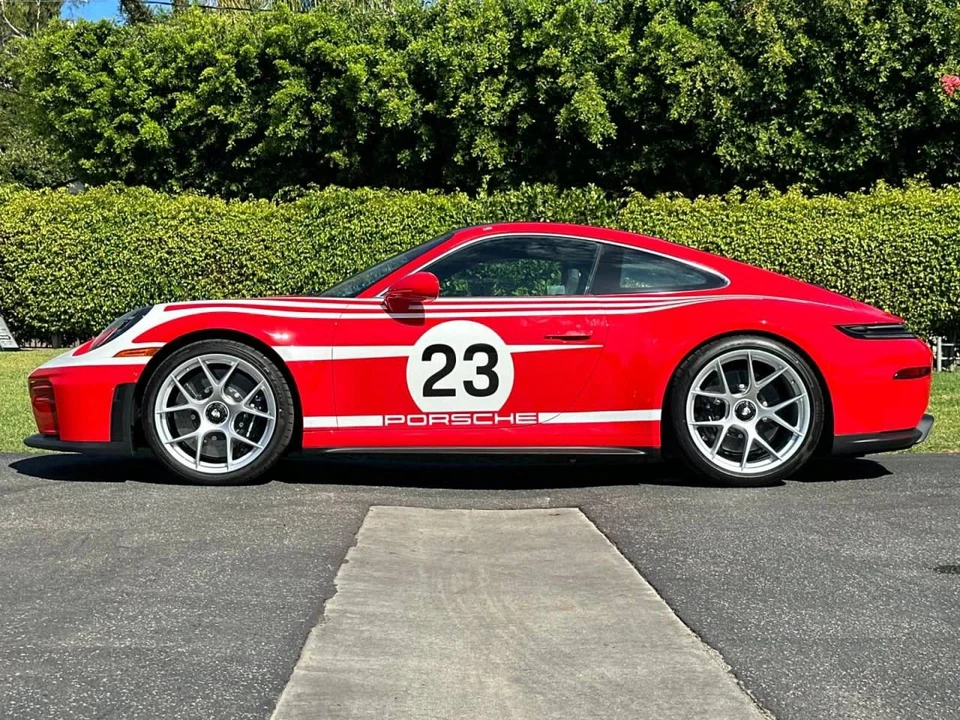 2026 Porsche 992 GT3 Touring - Image 2 of 4