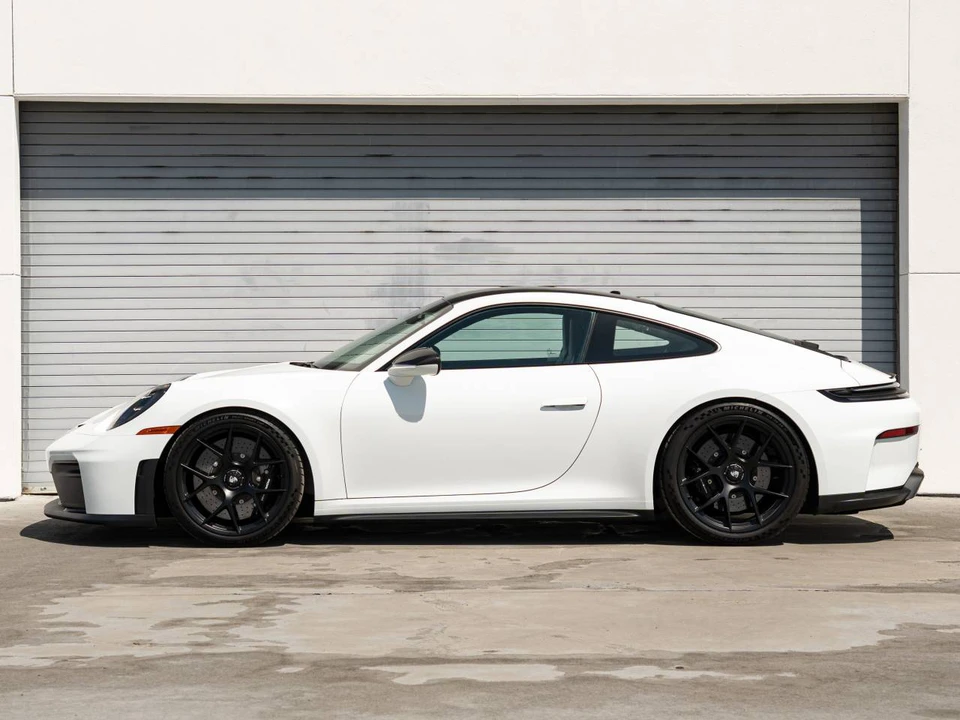 2026 Porsche 992 GT3 Touring - Image 2 of 4