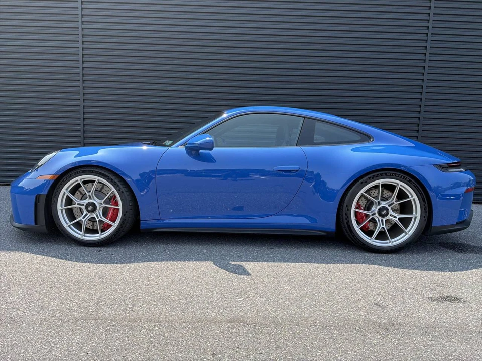 2026 Porsche 992 GT3 Touring - Image 2 of 4