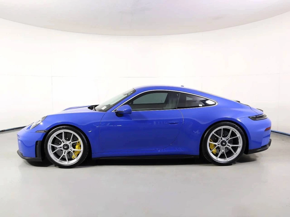 2026 Porsche 992 GT3 Touring - Image 2 of 5