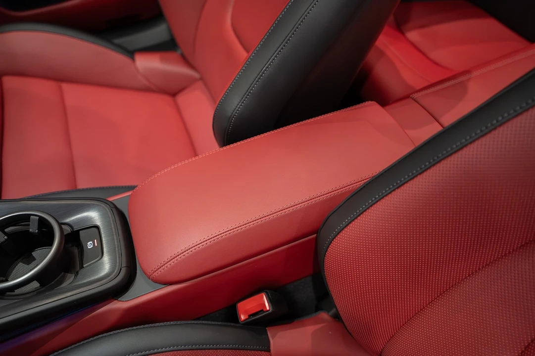 2026 Porsche 992 Carrera GTS - Image 23 of 31
