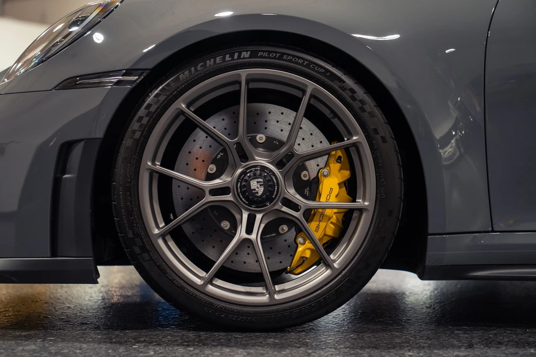 2026 Porsche 992 Carrera - Image 18 of 31