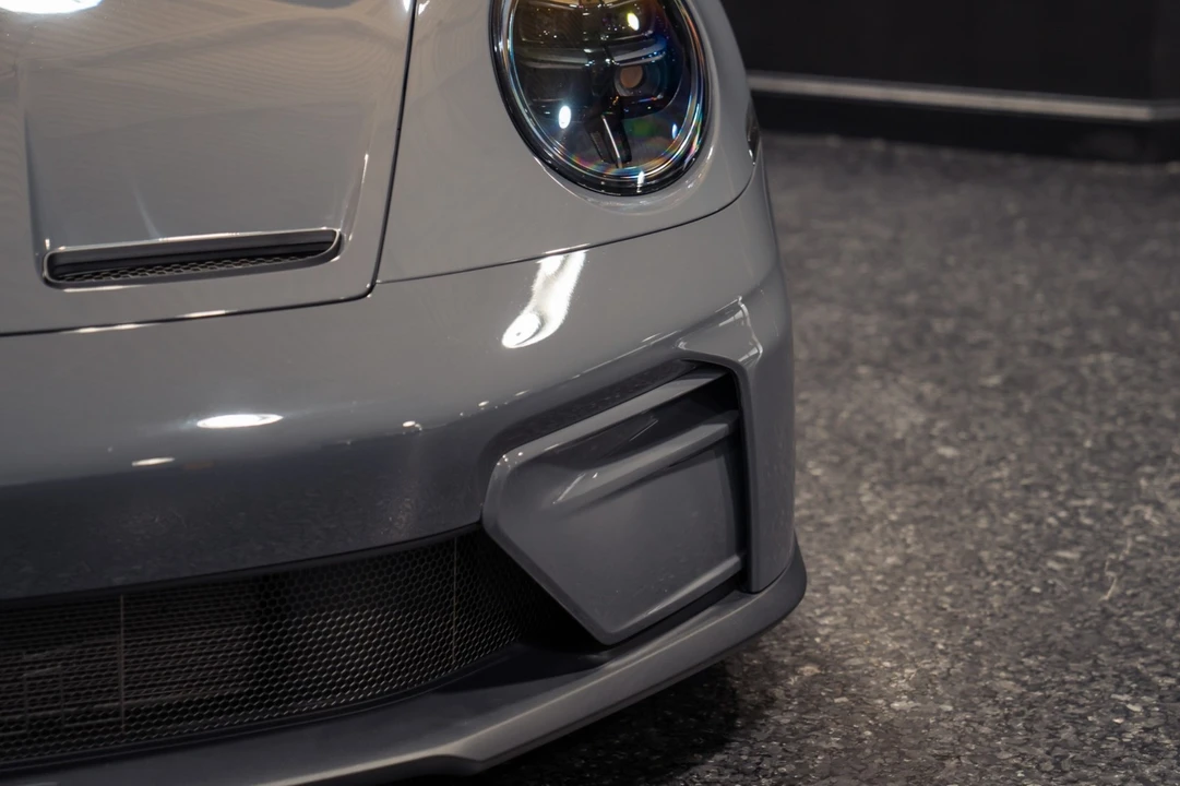2026 Porsche 992 Carrera - Image 14 of 31