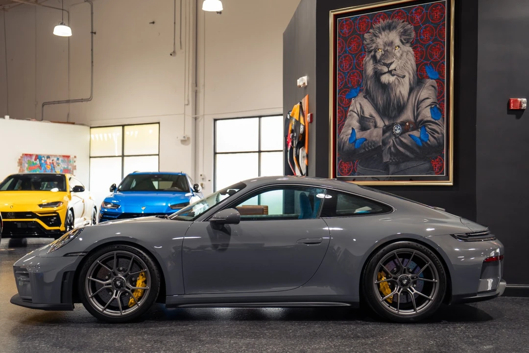 2026 Porsche 992 Carrera - Image 11 of 31