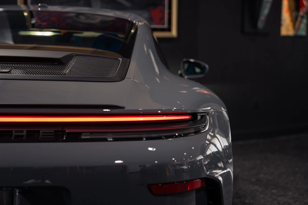 2026 Porsche 992 Carrera - Image 25 of 31