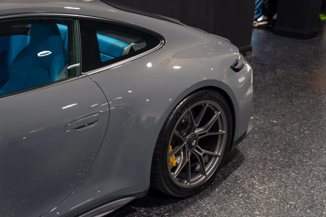 2026 Porsche 992 Carrera - Image 22 of 31
