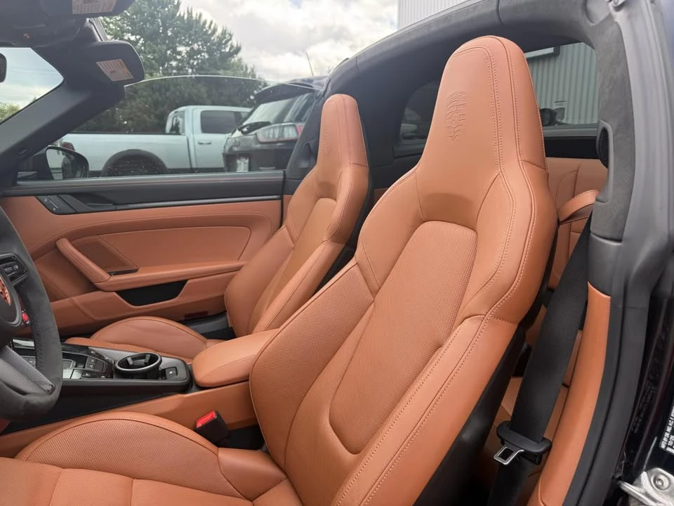2026 Porsche 992 Carrera - Image 7 of 13