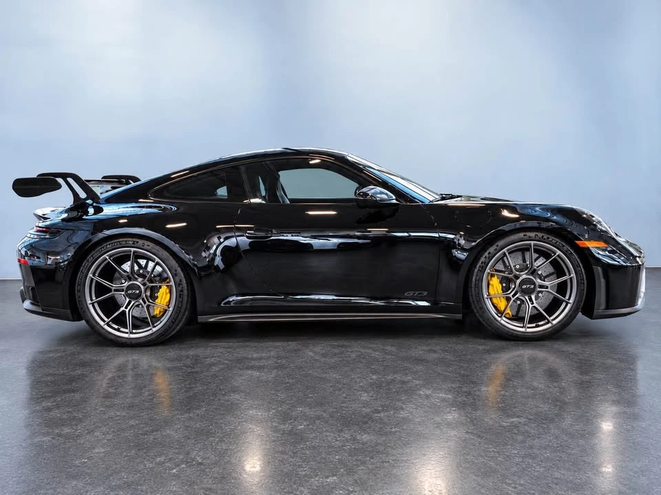 2026 Porsche 992 Carrera - Image 5 of 11