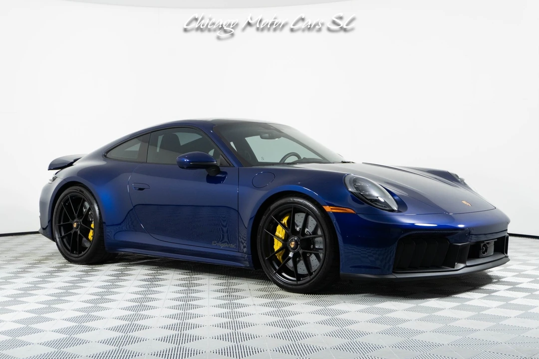 2026 Porsche 992 Carrera - Image 8 of 31