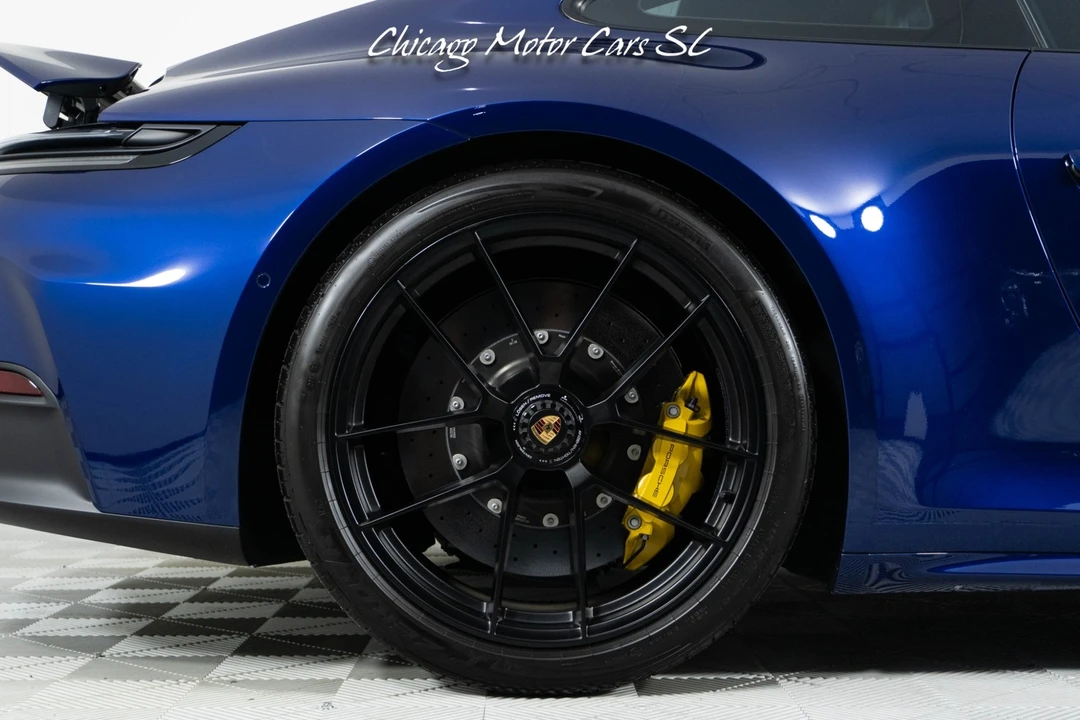 2026 Porsche 992 Carrera - Image 11 of 31