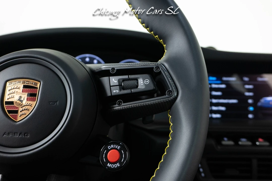 2026 Porsche 992 Carrera - Image 25 of 31