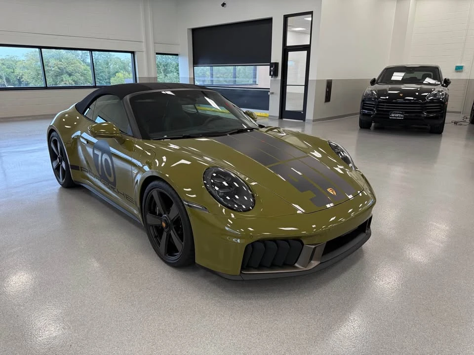 2026 Porsche 992 Carrera - Image 8 of 16