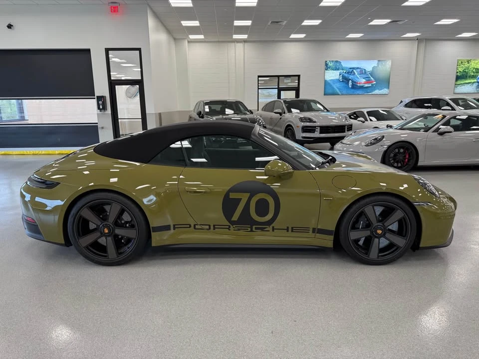 2026 Porsche 992 Carrera - Image 7 of 16