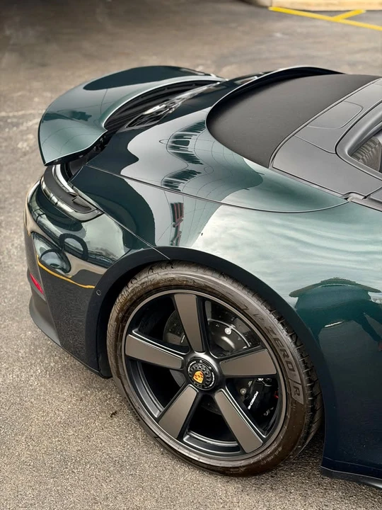 2026 Porsche 992 Carrera - Image 4 of 11