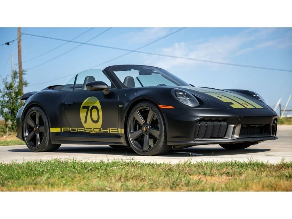2026 Porsche 911 - Image 4 of 20