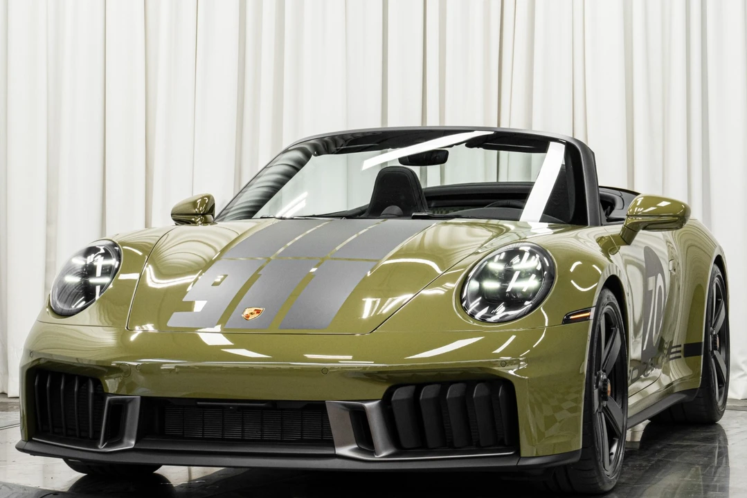 2026 Porsche 911 - Image 5 of 12