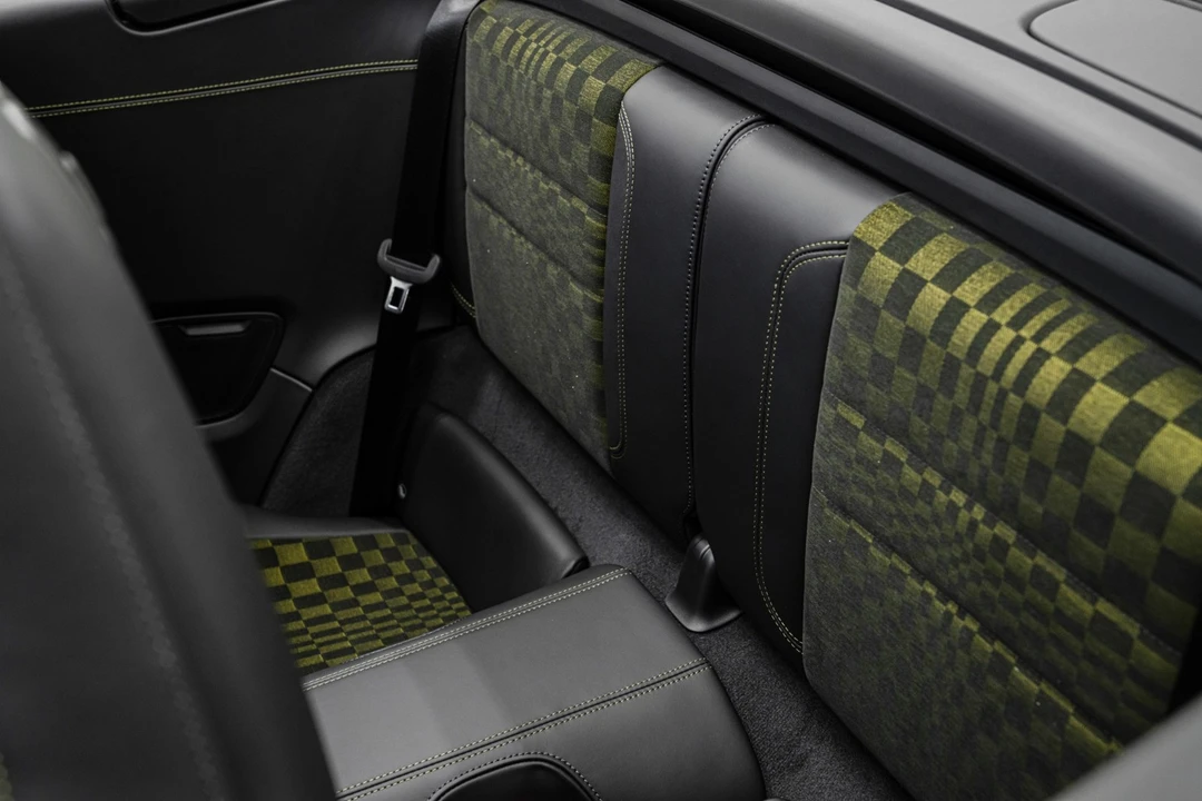 2026 Porsche 911 - Image 13 of 21