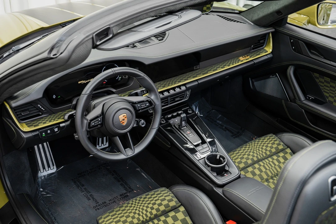 2026 Porsche 911 - Image 12 of 12