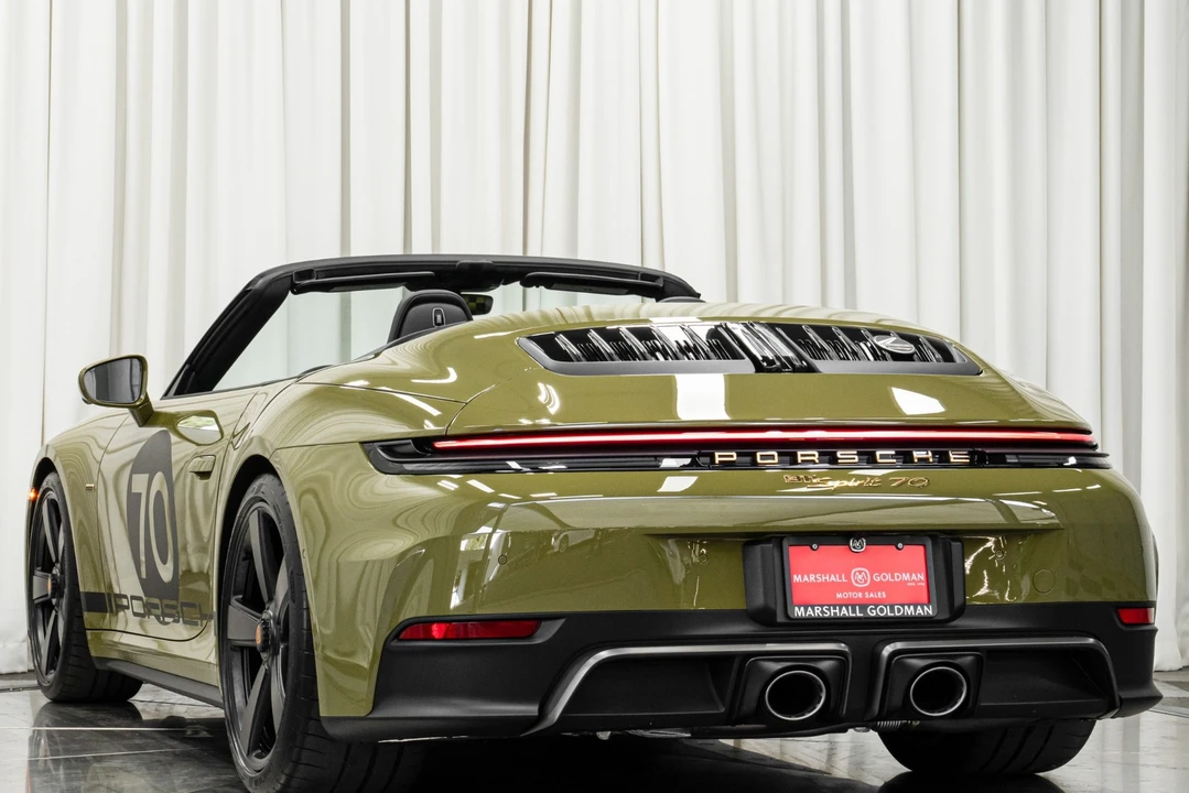 2026 Porsche 911 - Image 7 of 12