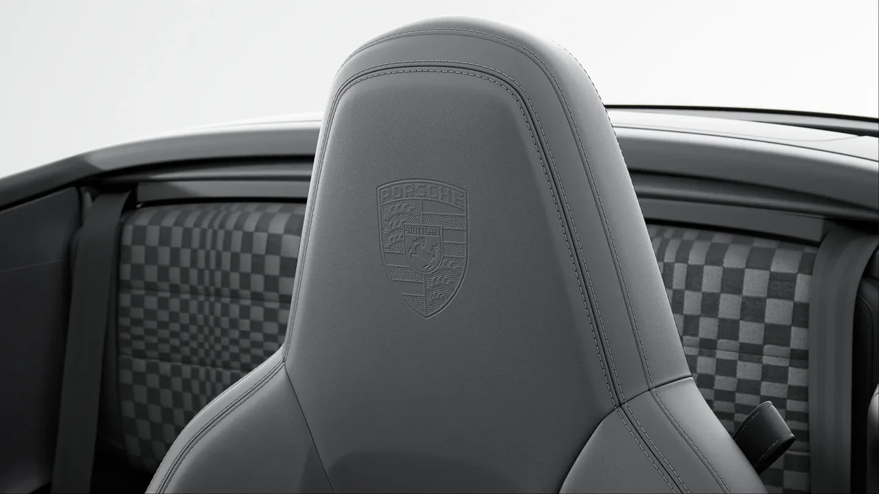 2026 Porsche 911 - Image 3 of 21