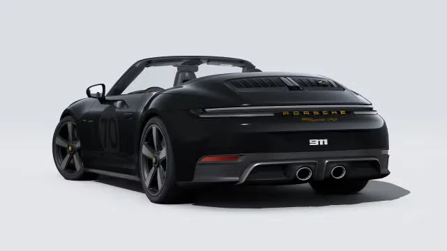 2026 Porsche 911 - Image 18 of 30