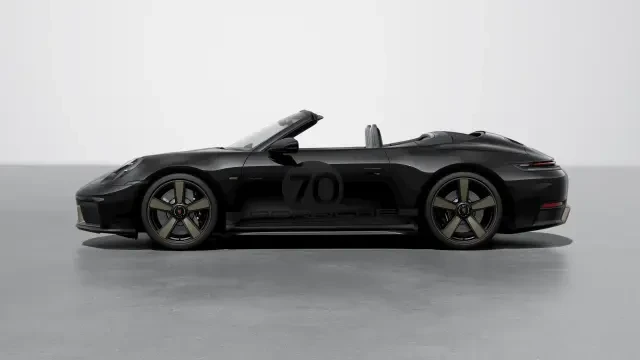 2026 Porsche 911 - Image 14 of 30